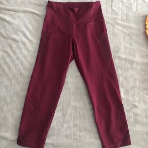 Old Navy High Waist Elevate Crop